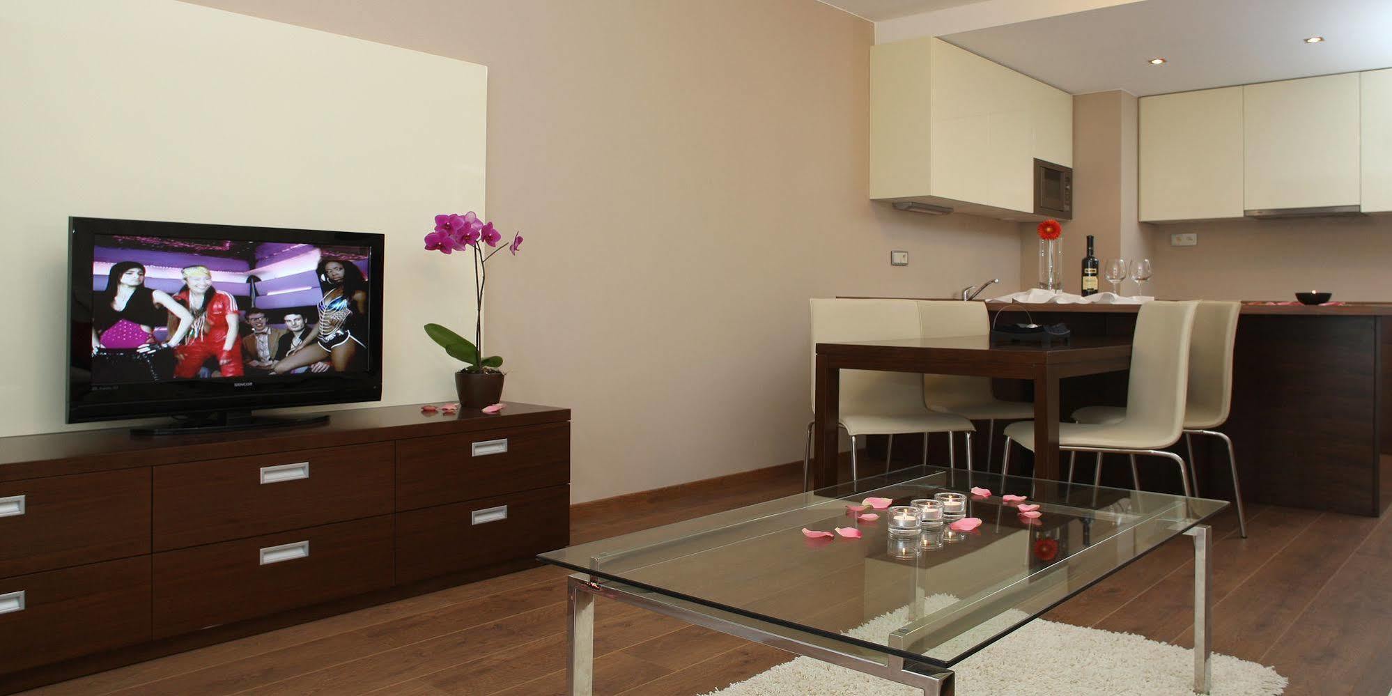 Golden Fish Apartmany Xia Plzeň Eksteriør billede