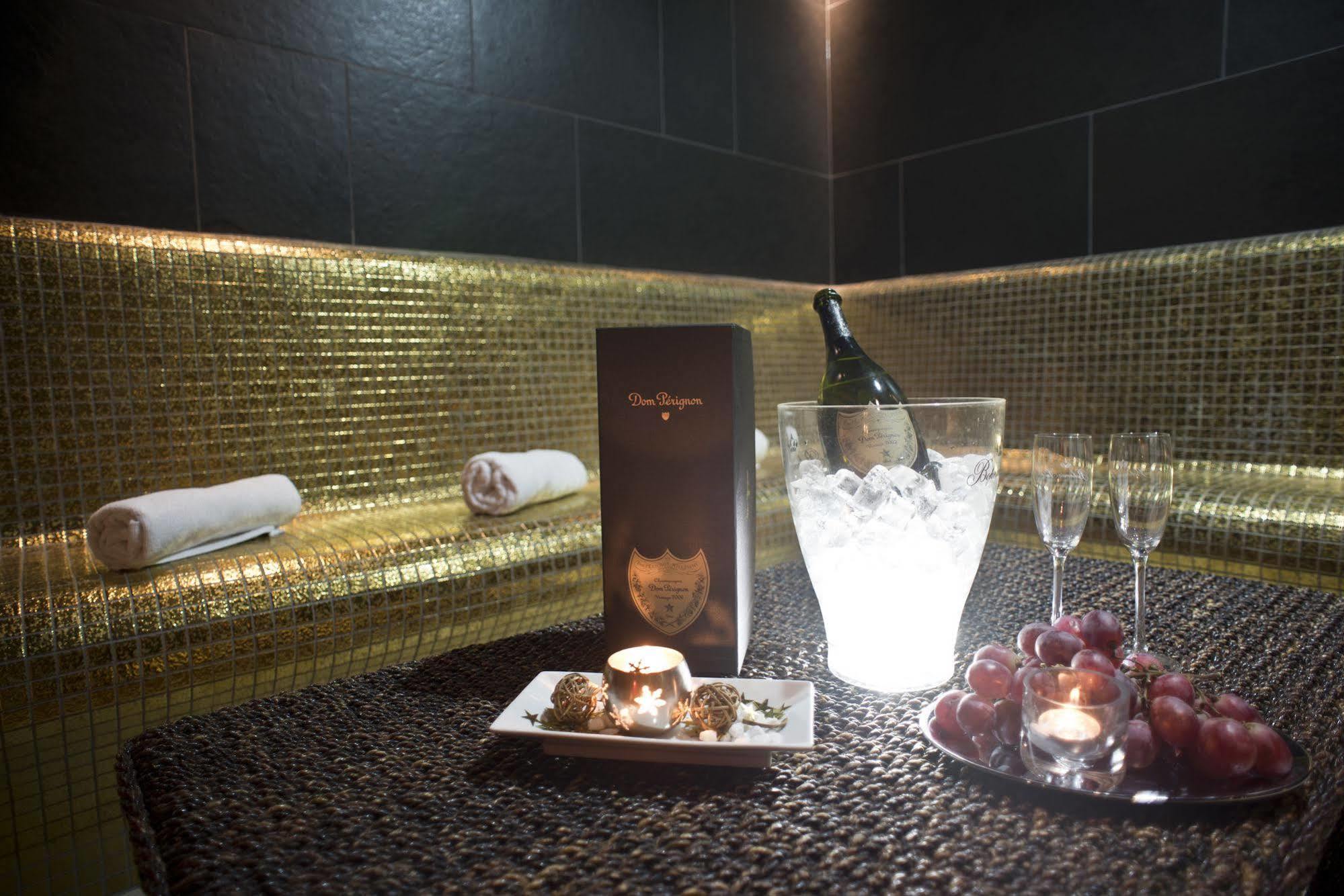 Golden Fish Apartmany Xia Plzeň Eksteriør billede