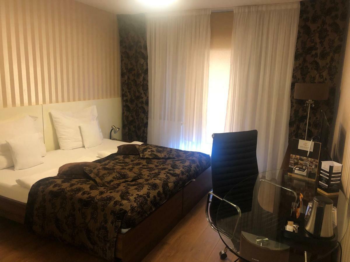 Golden Fish Apartmany Xia Plzeň Eksteriør billede
